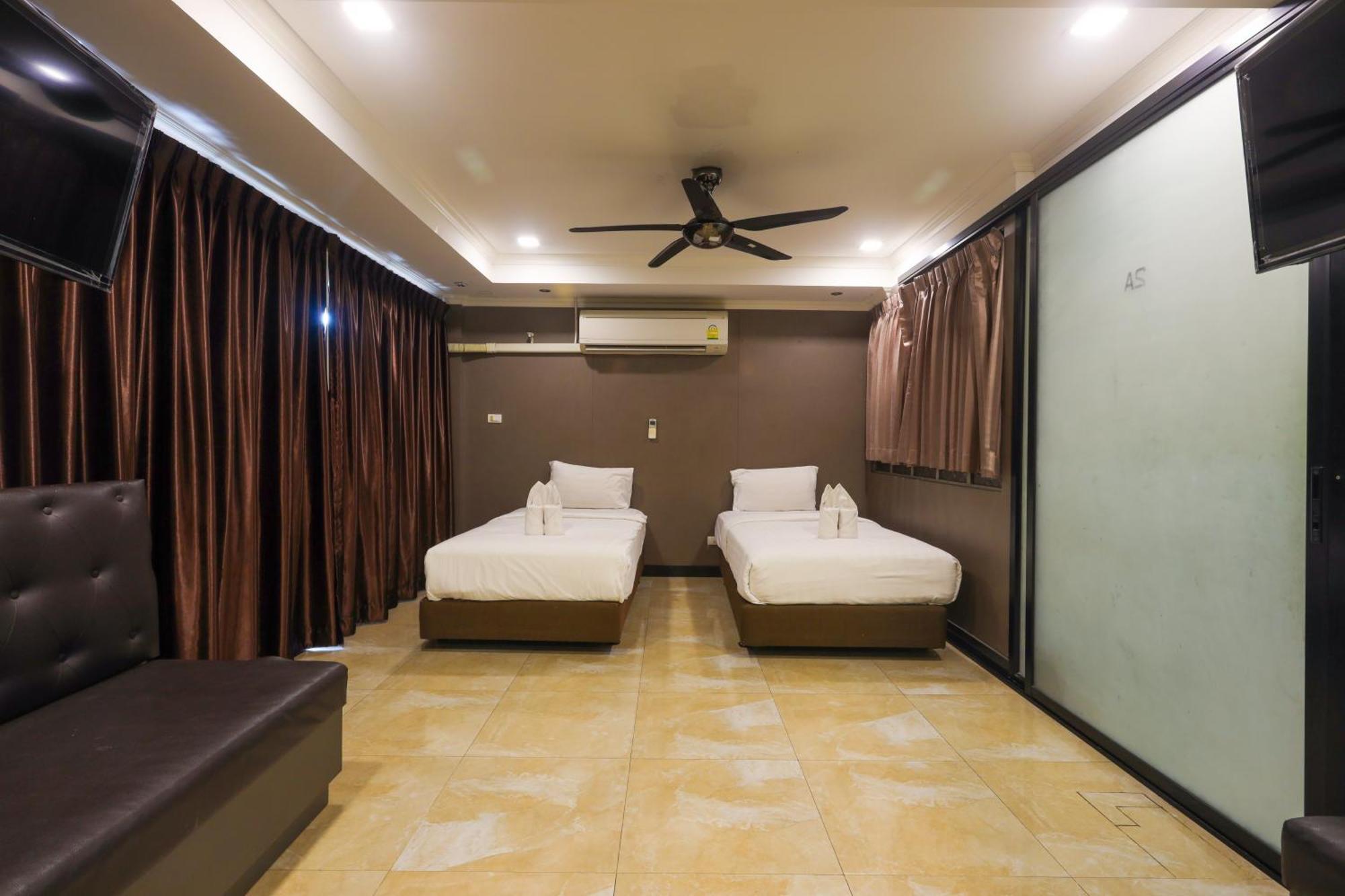 Hotel Land Royal Residencia Pattaya Exterior foto